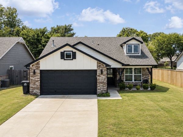 13406 S 93 East Avenue E, Bixby, OK 74008
