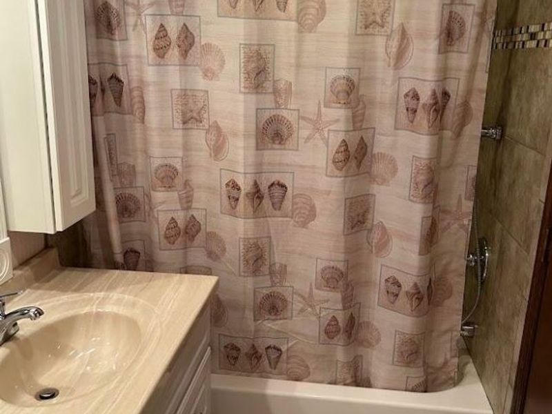 5125 Sansom Court, Unit 25, Columbus, OH 43220 Photo 21