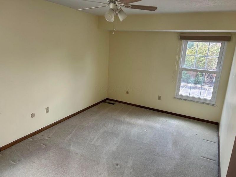 5125 Sansom Court, Unit 25, Columbus, OH 43220 Photo 22