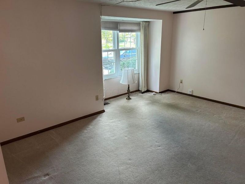 5125 Sansom Court, Unit 25, Columbus, OH 43220 Photo 8