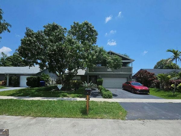 2003 SW 86th Avenue, North Lauderdale, FL 33068