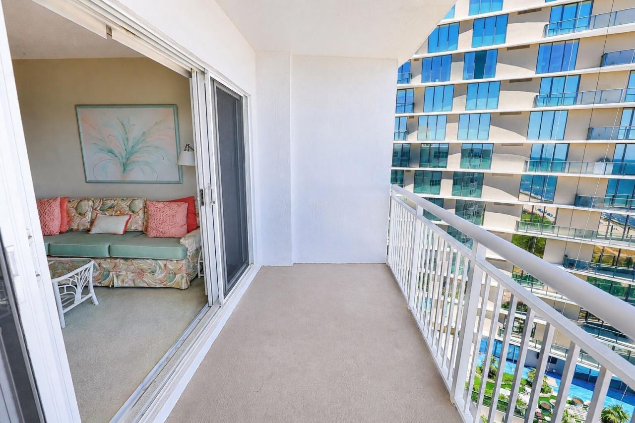710 N Ocean Boulevard, Unit 1205, Pompano Beach, FL 33062 Photo