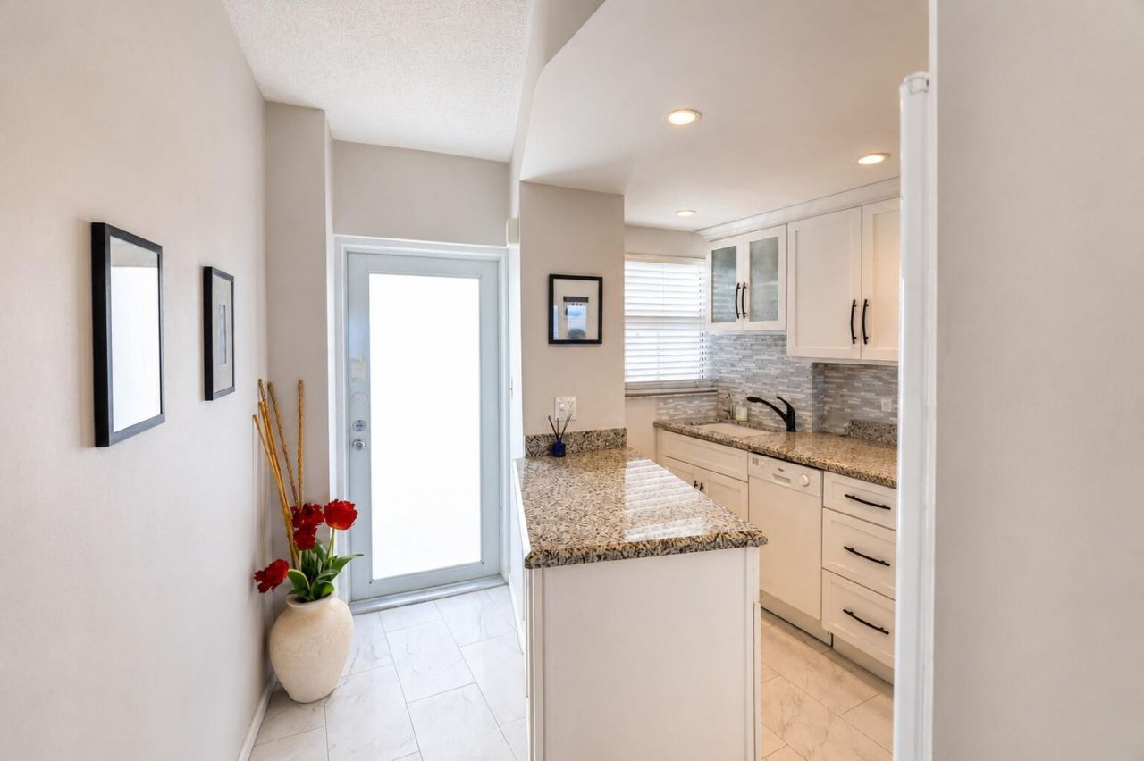 710 N Ocean Boulevard, Unit 1205, Pompano Beach, FL 33062 Photo