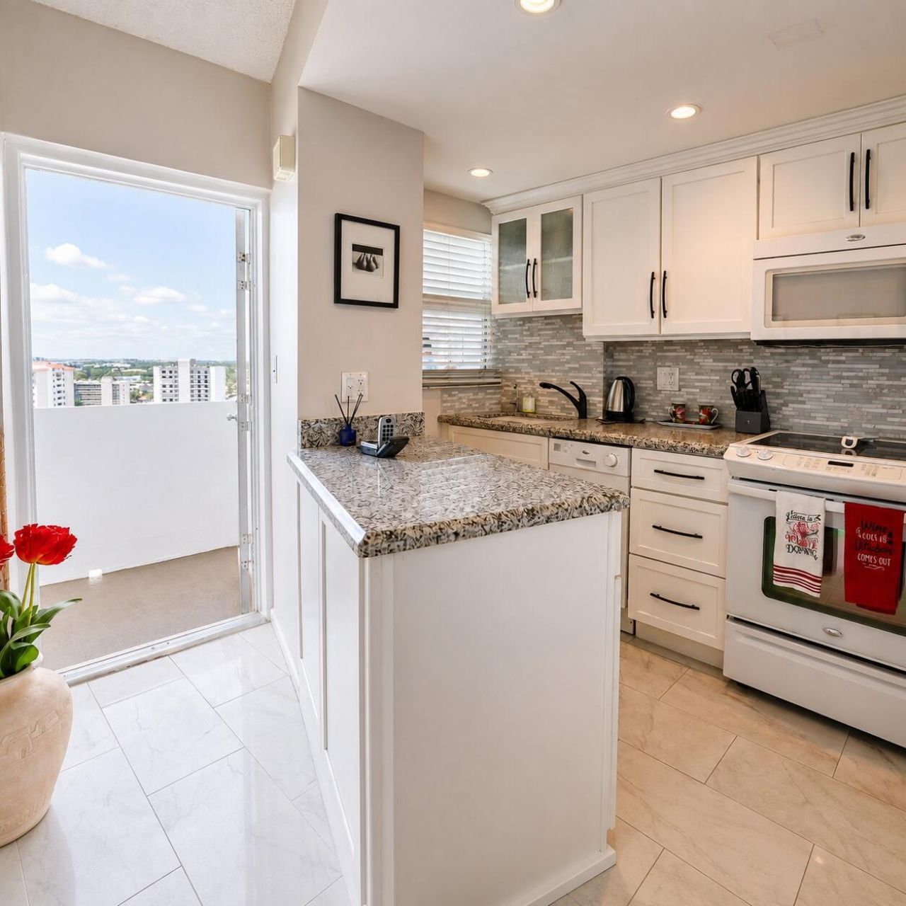 710 N Ocean Boulevard, Unit 1205, Pompano Beach, FL 33062 Photo