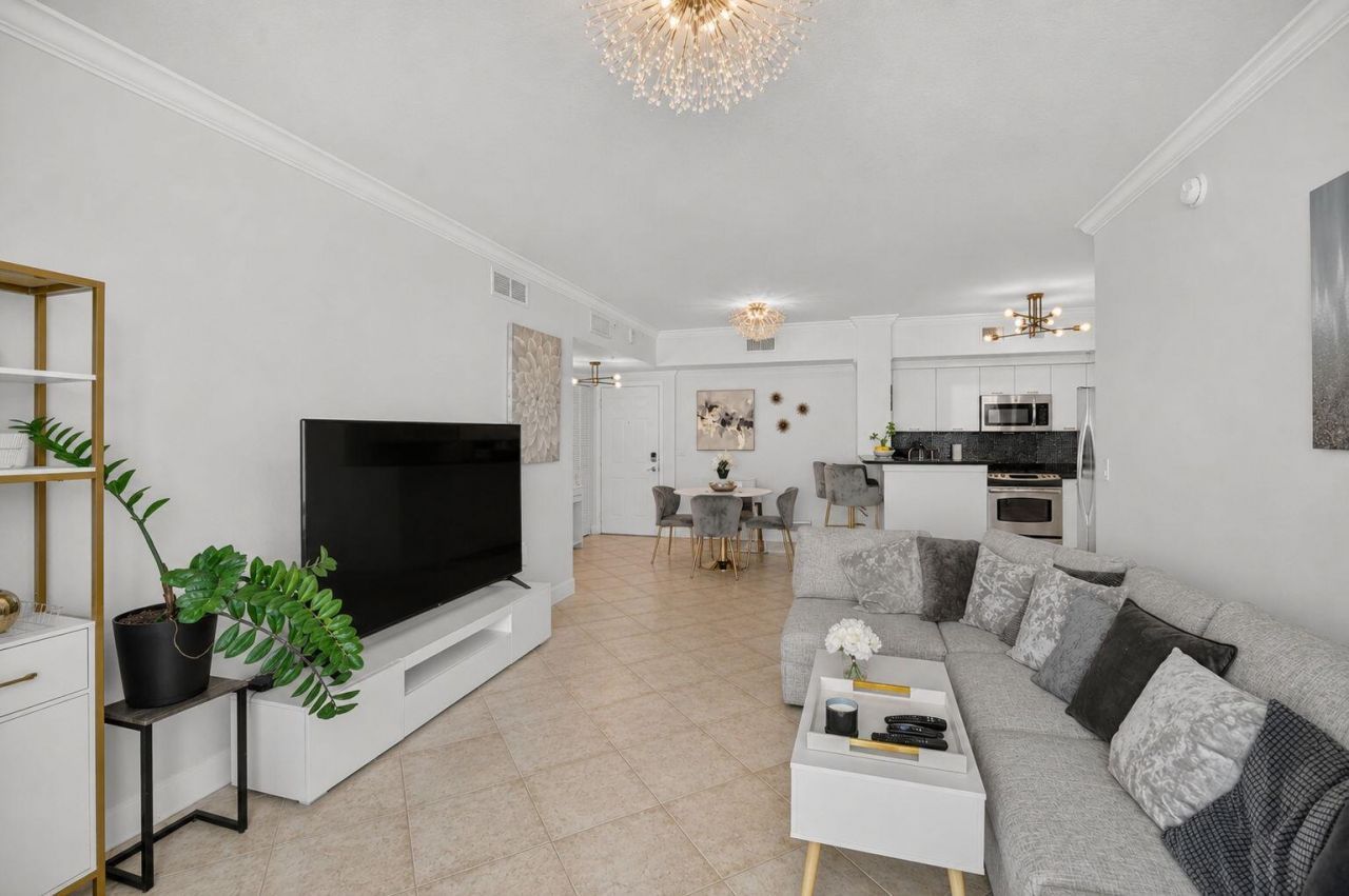 625 Casa Loma Boulevard, Unit 1009, Boynton Beach, FL 33435 Photo