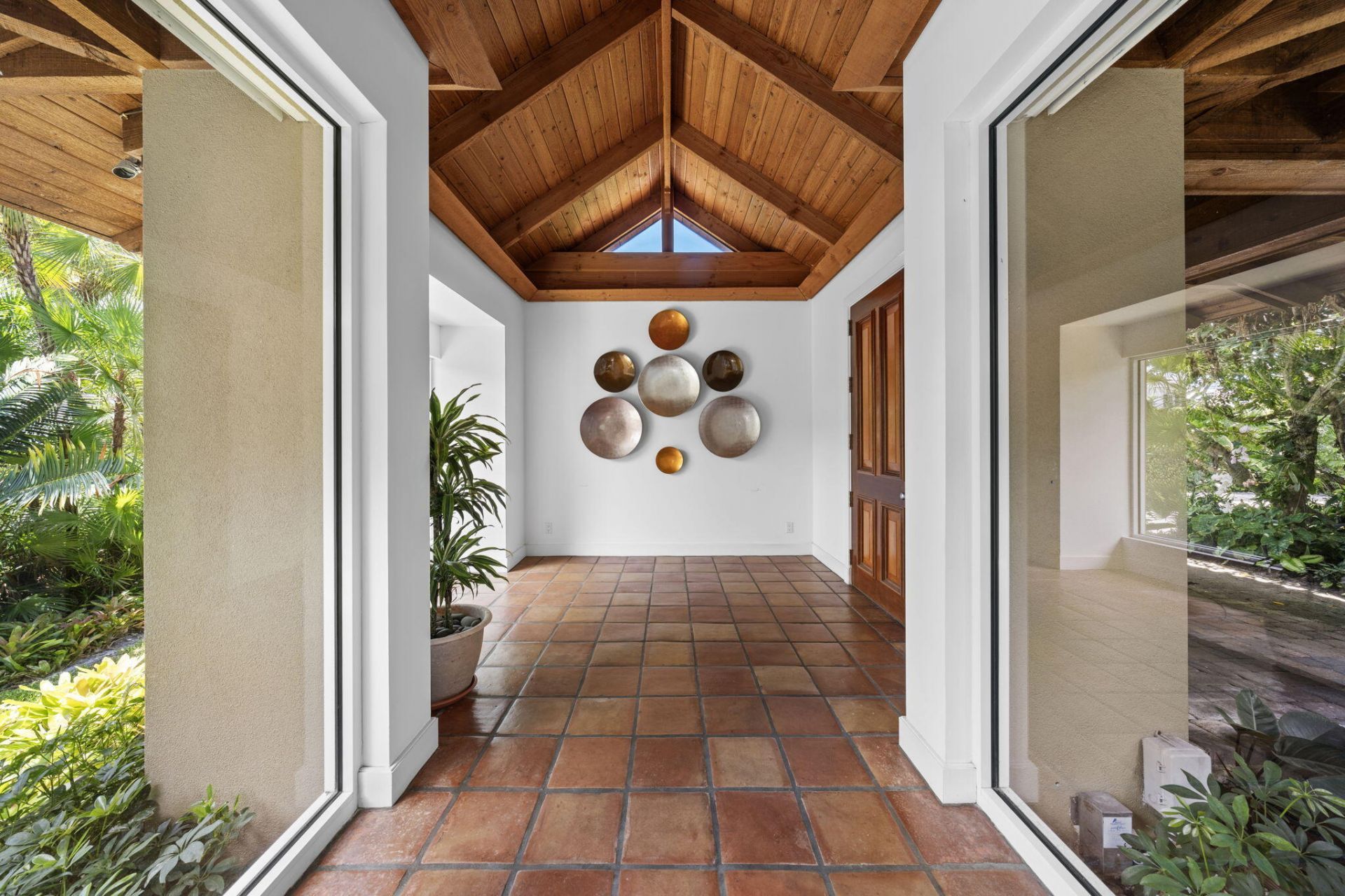 6 La Costa Way, Palm Beach, FL 33480 Photo
