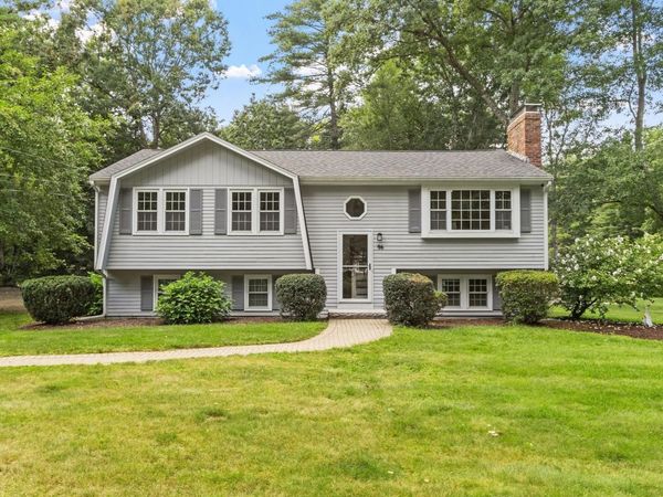 96 East Street, Pepperell, MA 01463