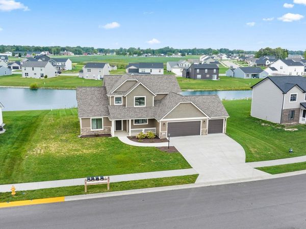 2112 Custer Drive, Garrett, IN 46738