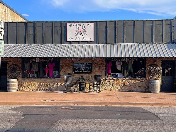 208 W Main Street, Mountain View, AR 72560