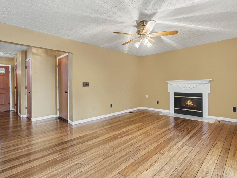 1081 Leclerc Place, Galloway, OH 43119 Photo 6