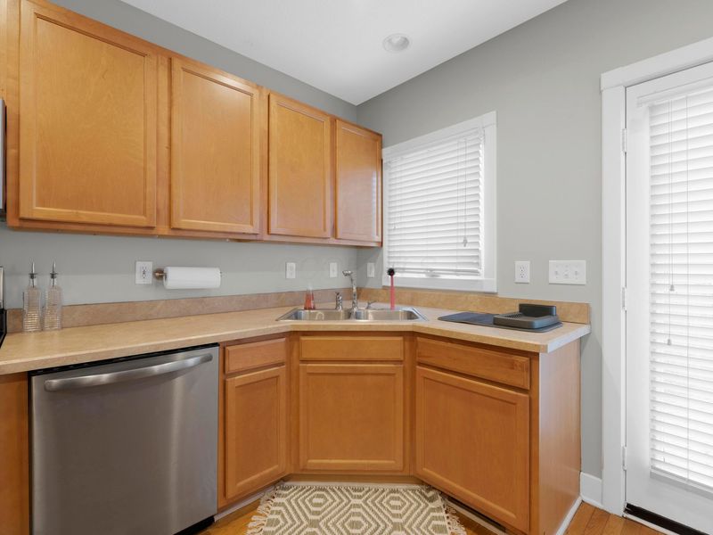 1103 Mount Pleasant Avenue, Columbus, OH 43201 Photo 13
