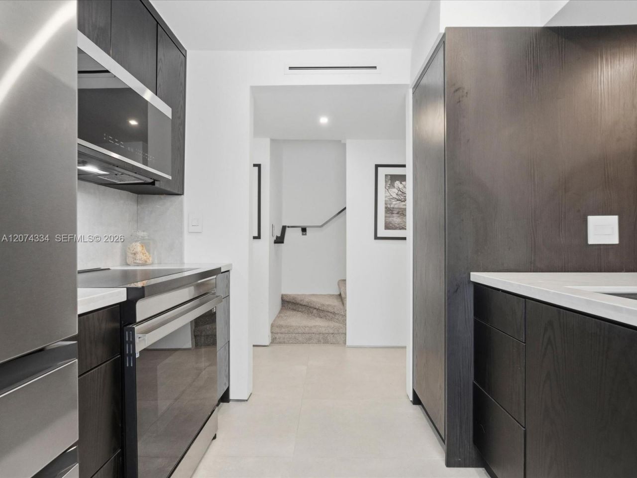 2945 Bridgeport Ave, Unit E, Coconut Grove, FL 33133 Photo