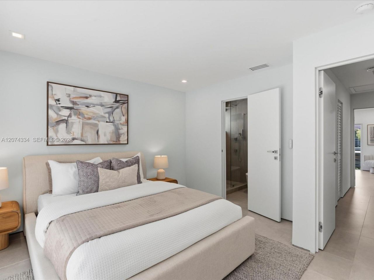 2945 Bridgeport Ave, Unit E, Coconut Grove, FL 33133 Photo