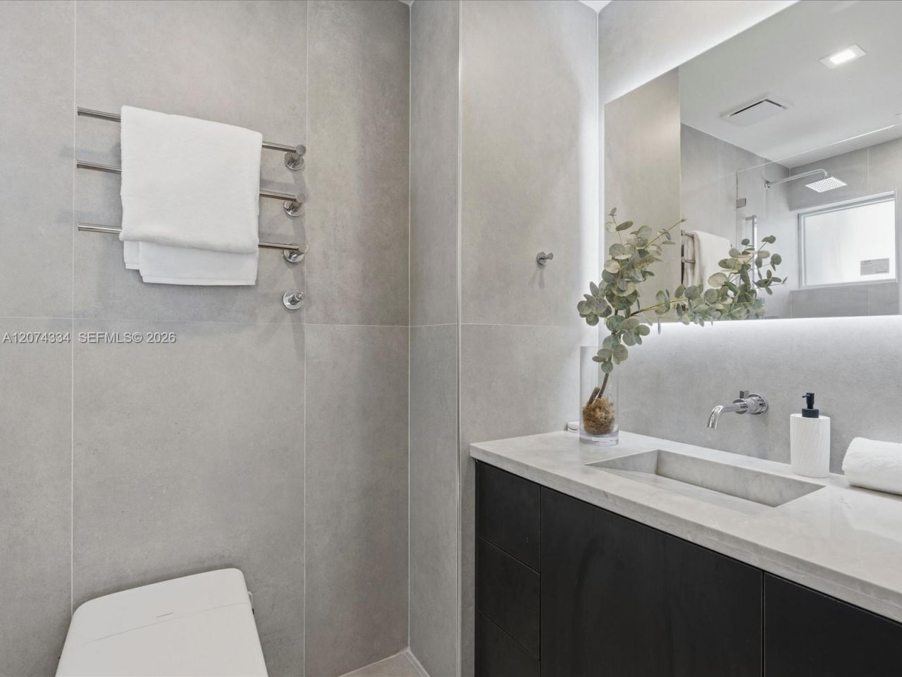 2945 Bridgeport Ave, Unit E, Coconut Grove, FL 33133 Photo