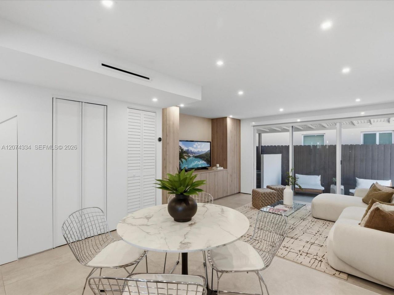 2945 Bridgeport Ave, Unit E, Coconut Grove, FL 33133 Photo