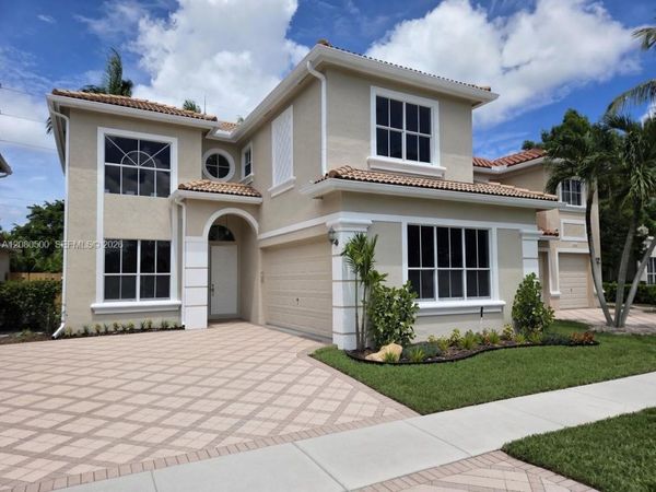 9648 Vineyard Ct, Boca Raton, FL 33428