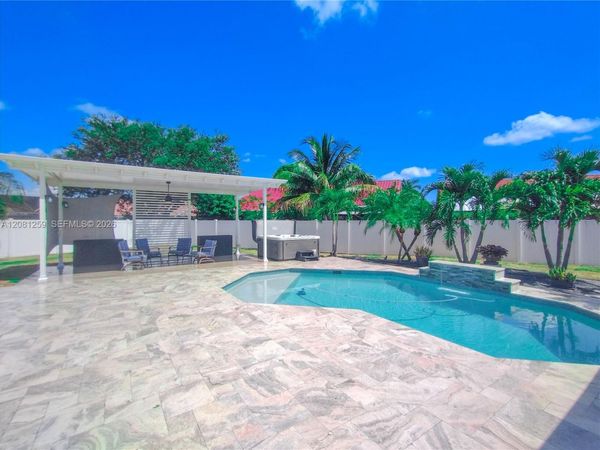 5780 Sun Pointe Circle , Boynton Beach, FL 33437