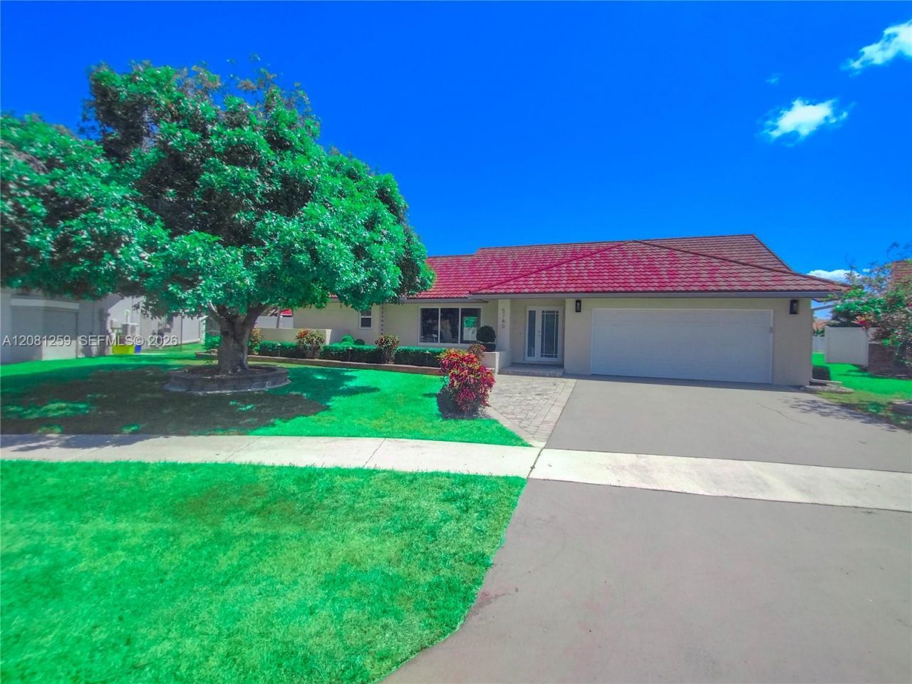 5780 Sun Pointe Circle , Boynton Beach, FL 33437 Photo