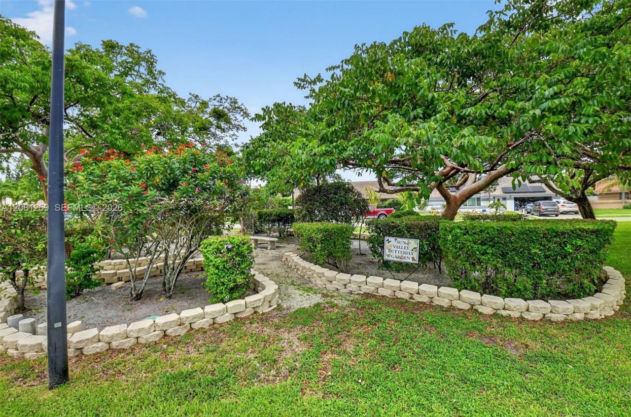 5780 Sun Pointe Circle , Boynton Beach, FL 33437 Photo