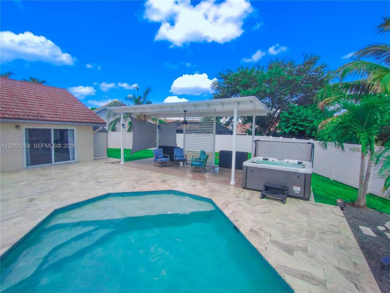 5780 Sun Pointe Circle , Boynton Beach, FL 33437 Photo