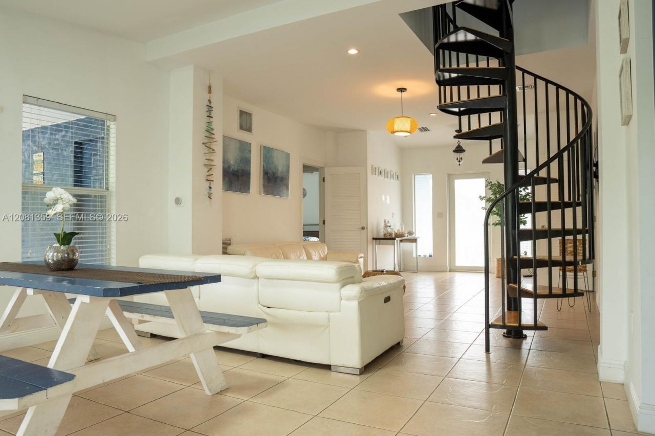 350 Hazel St, Key Largo, FL 33037 Photo