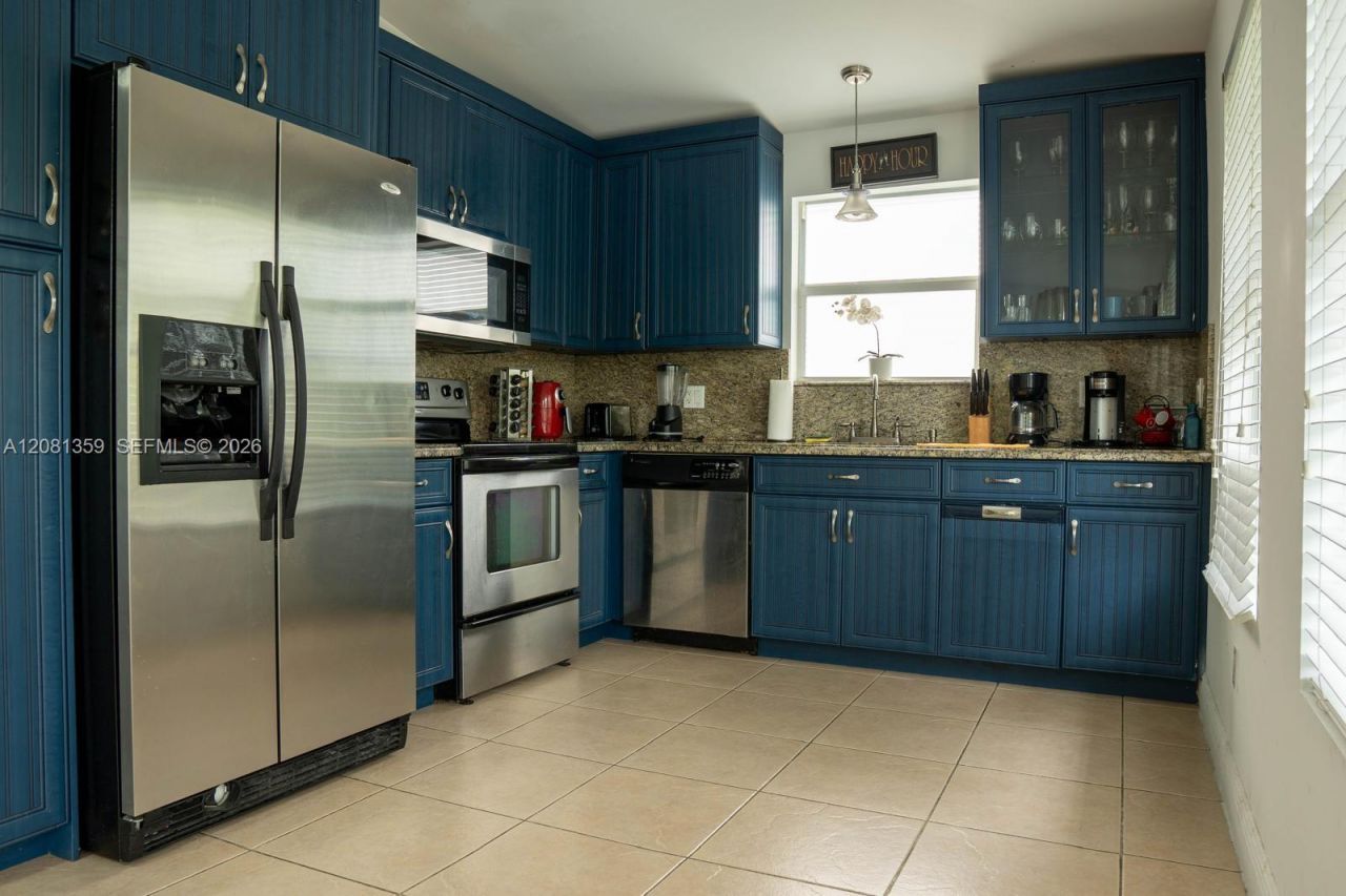 350 Hazel St, Key Largo, FL 33037 Photo