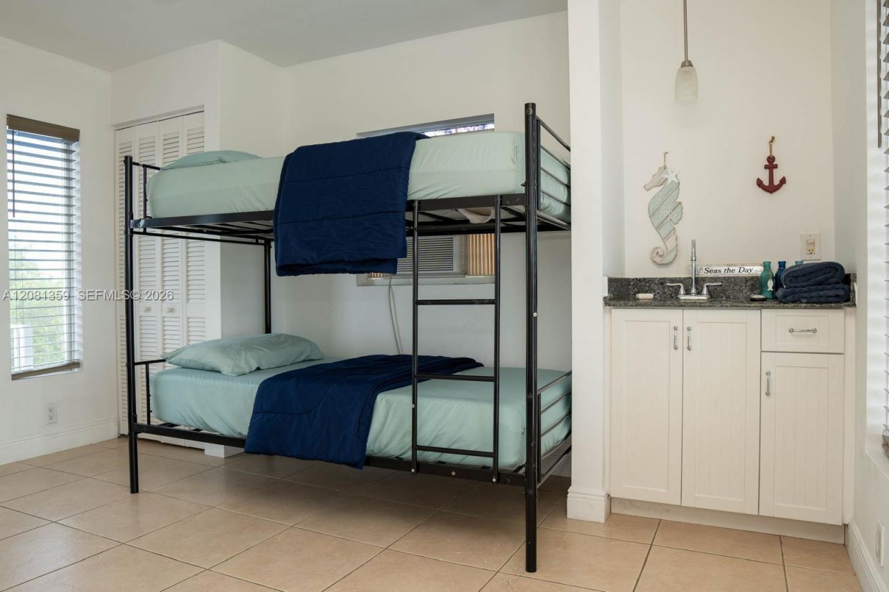 350 Hazel St, Key Largo, FL 33037 Photo