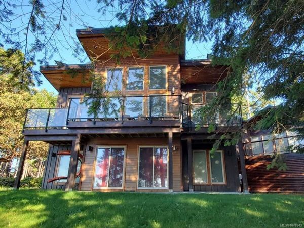 733 Berry Point Rd , Gabriola Island, BC V0R 1X1