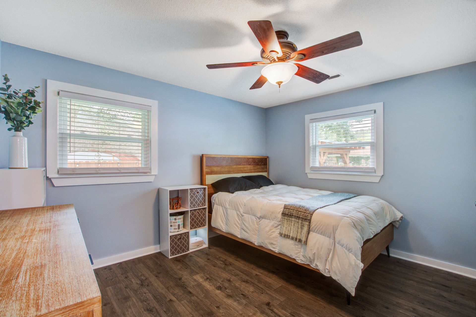 131 Camelot Drive Photo 22