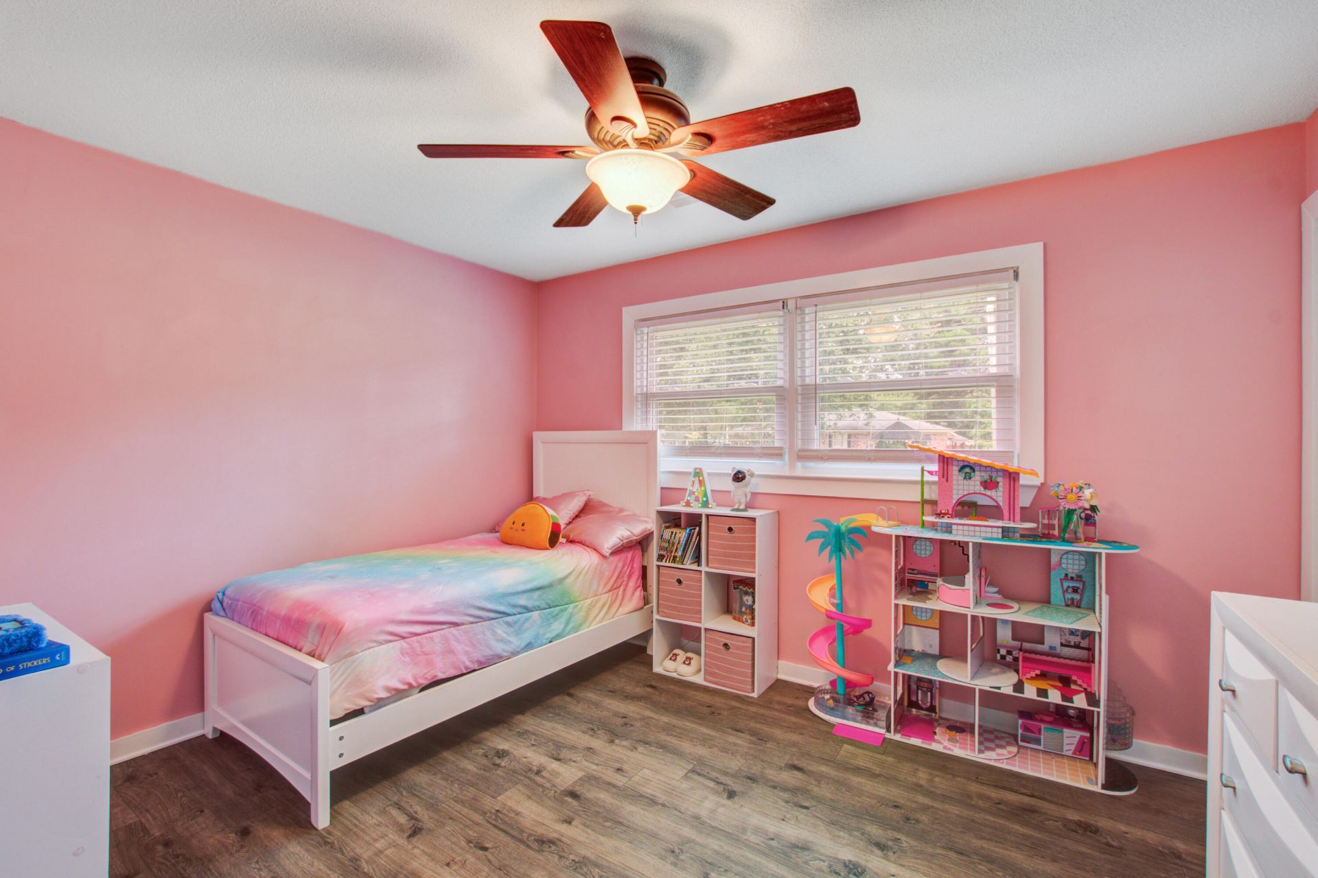 131 Camelot Drive Photo 26