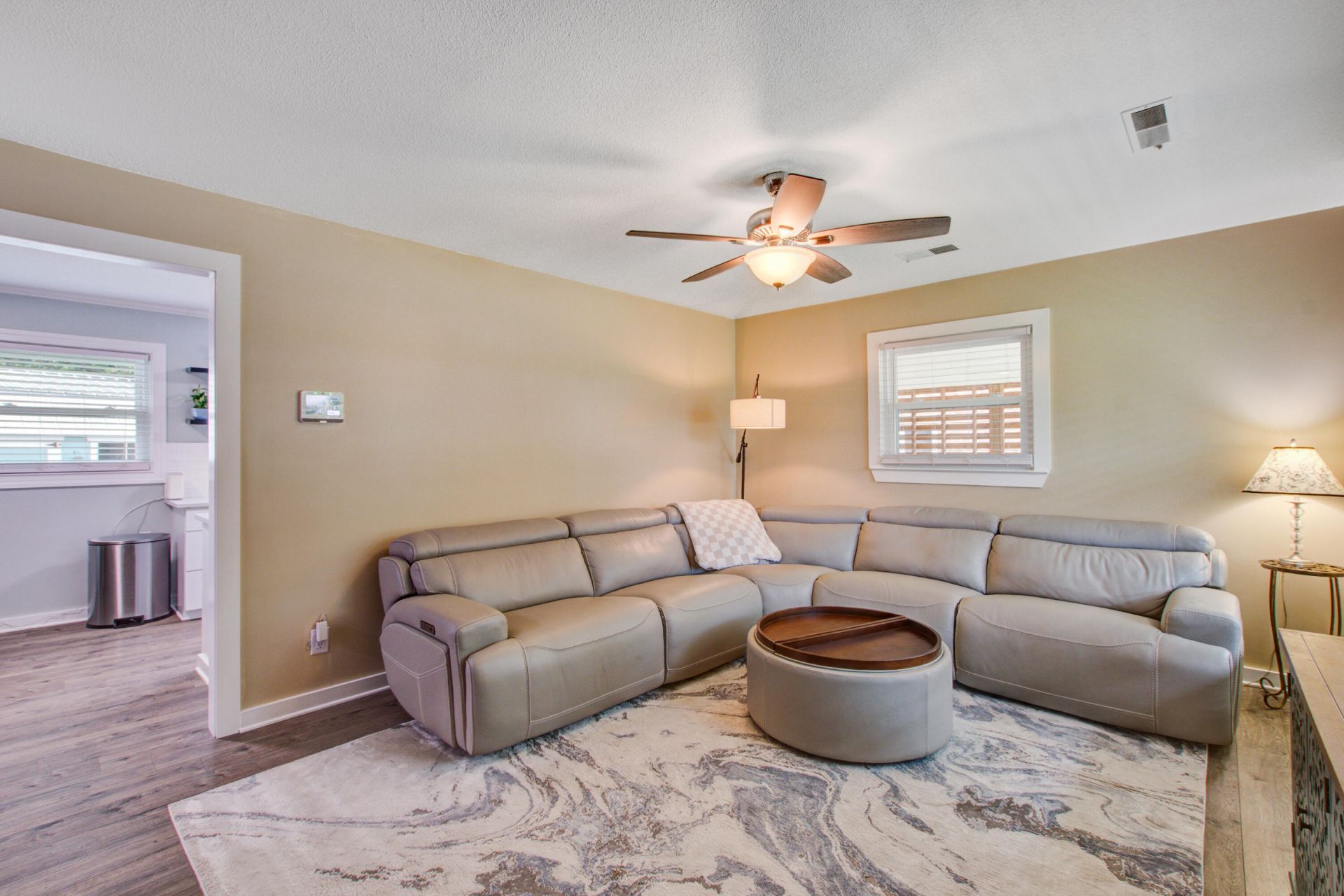 131 Camelot Drive Photo 8