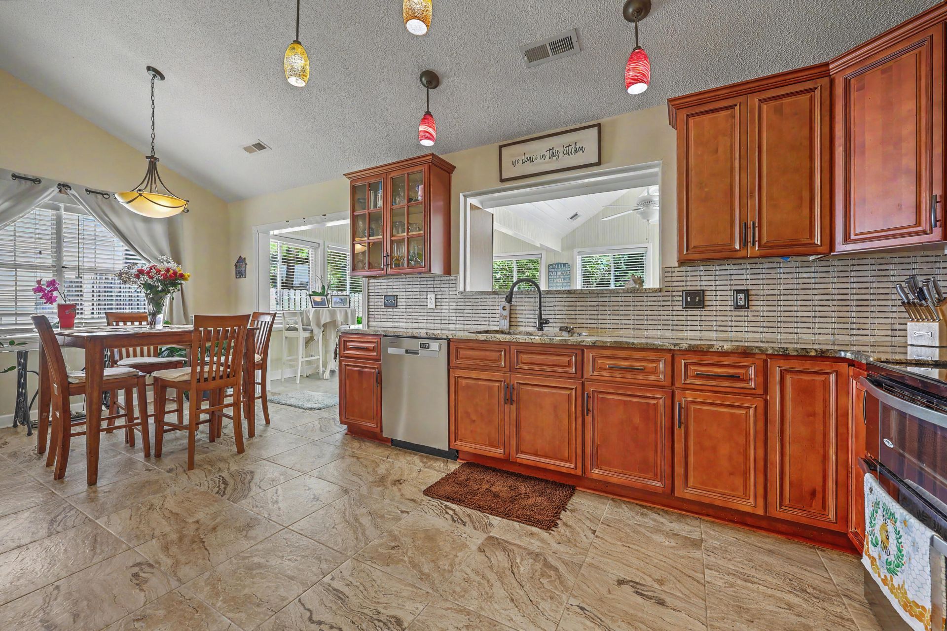 102 Dockwell Lane Photo 16
