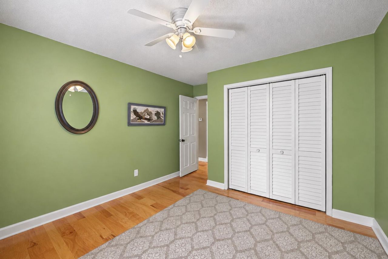 102 Dockwell Lane Photo 30