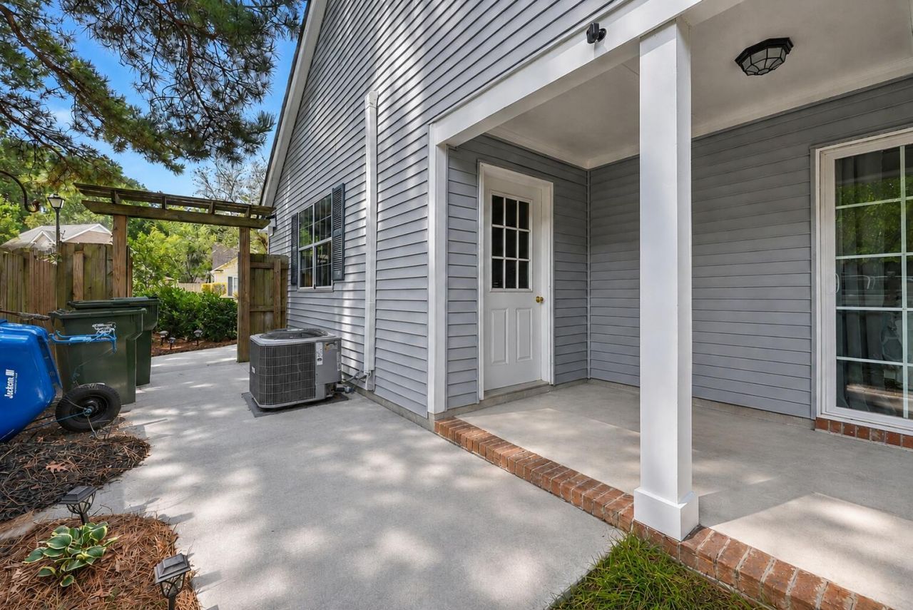 102 Dockwell Lane Photo 31