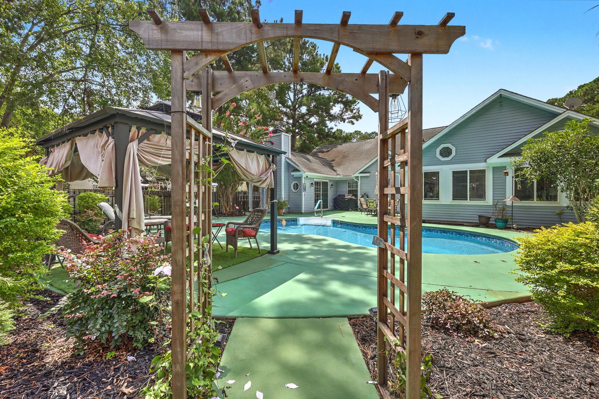 102 Dockwell Lane Photo 38