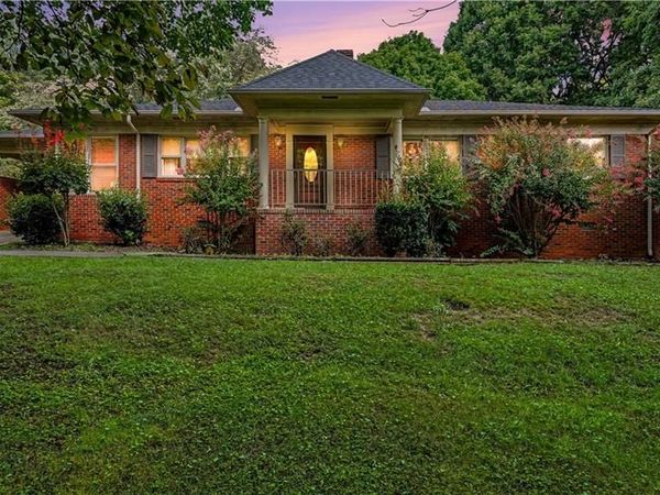 876 Brooklyn Avenue, Ramseur, NC 27316