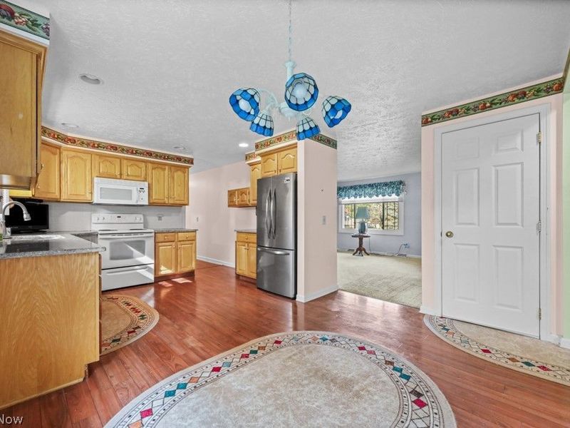 8508 Kellydale Street NW, Massillon, OH 44646 Photo 7