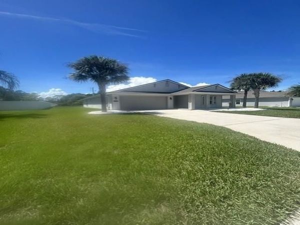 52 S Hamilton Springs Rd, St Augustine, FL 32084
