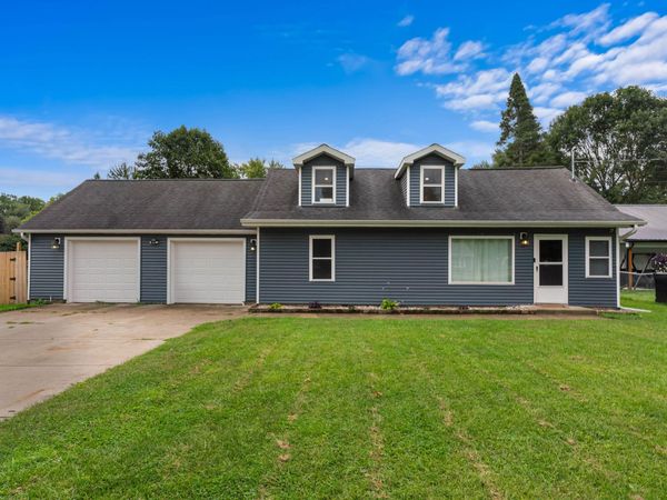 145 Falcon Road, Jackson, MI 49202