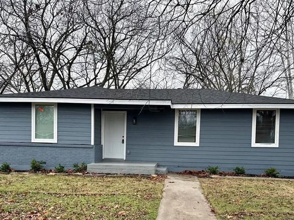 1802 Up The Grove Street, Greenville, TX 75401