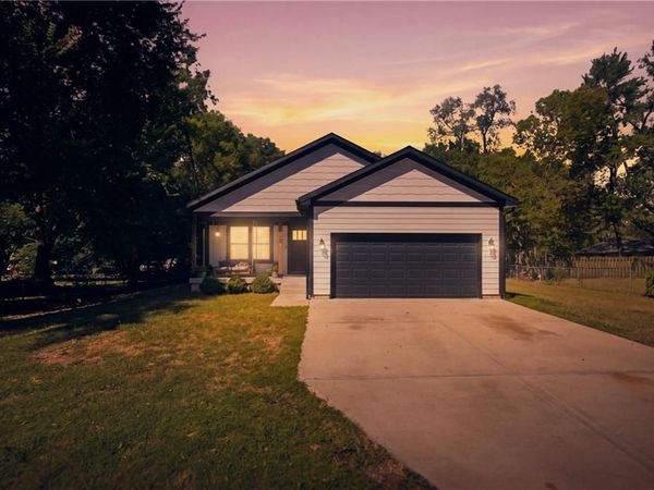 106 S 4th st Street, Cleveland, MO 64734