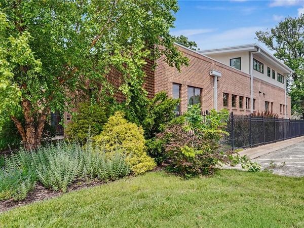 832 Ohio Street, Lawrence, KS 66044