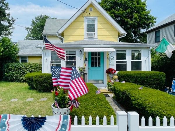 48 Highland Ave, Wareham, MA 02558