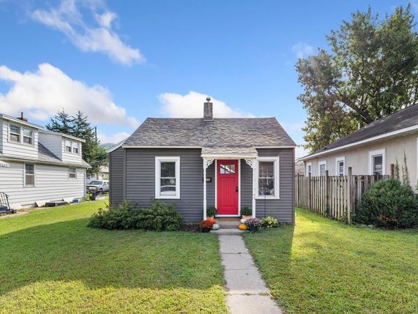 736 23rd STREET N, La Crosse, WI 54601