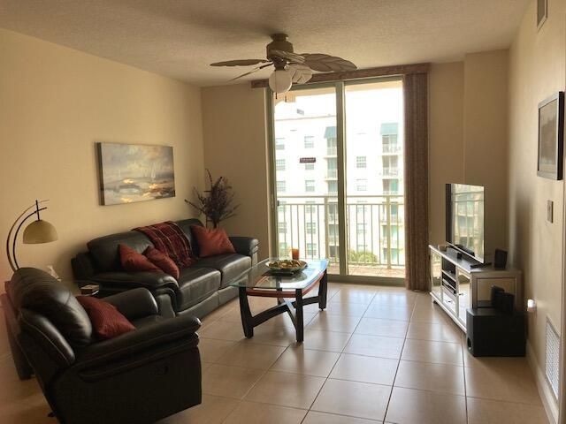 610 Clematis Street, Unit 723, West Palm Beach, FL 33401 Photo
