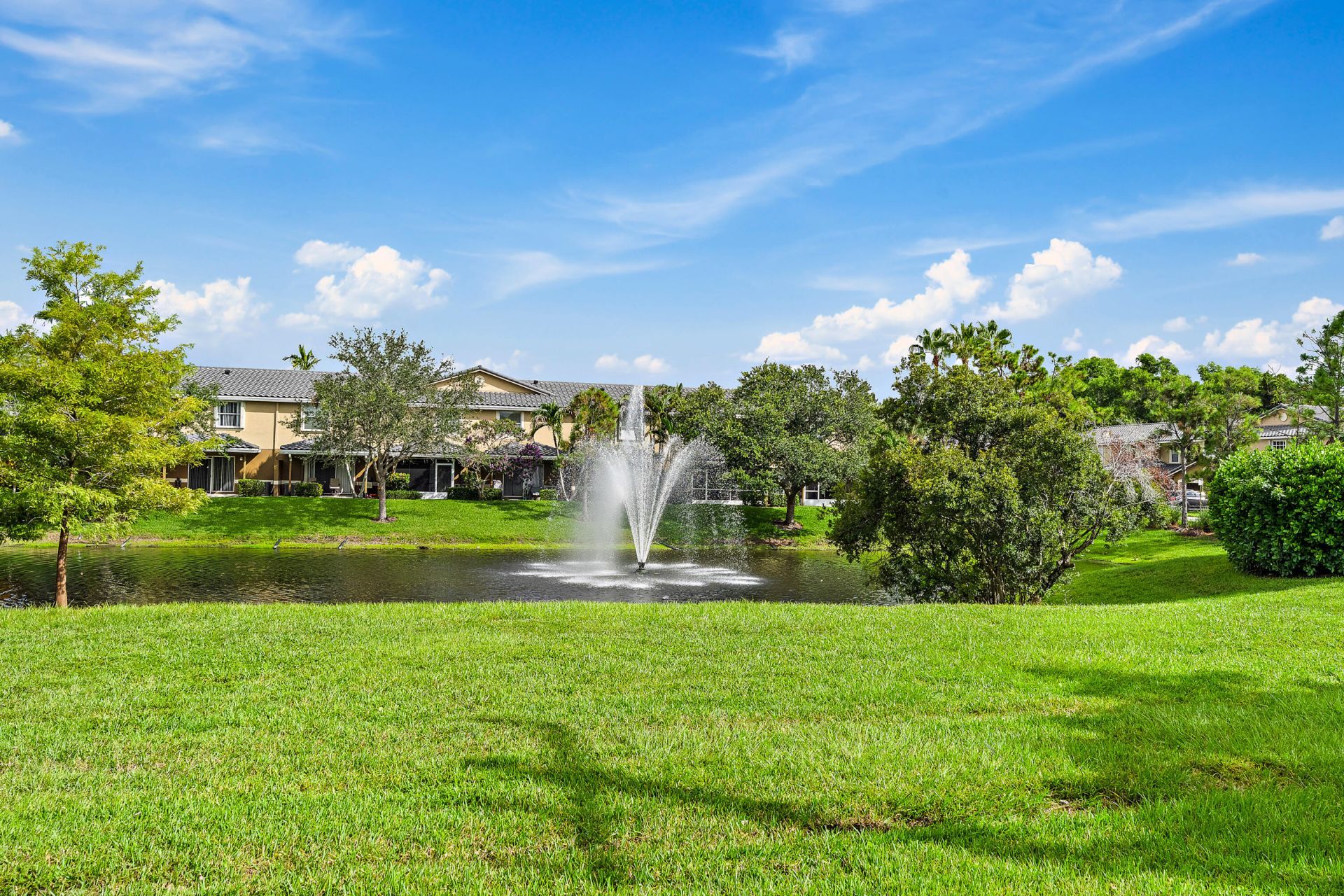 1561 SE Wilshire Place, Unit 204, Stuart, FL 34994 Photo