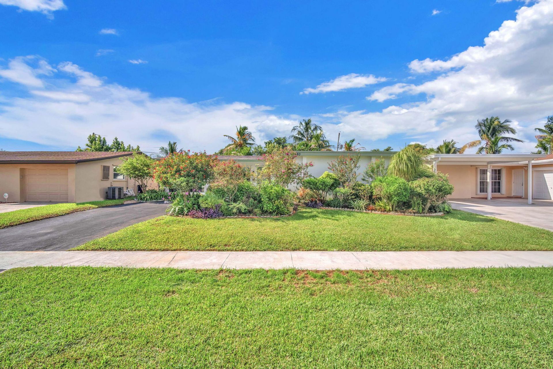 8380 NW 28th Street, Sunrise, FL 33322 Photo