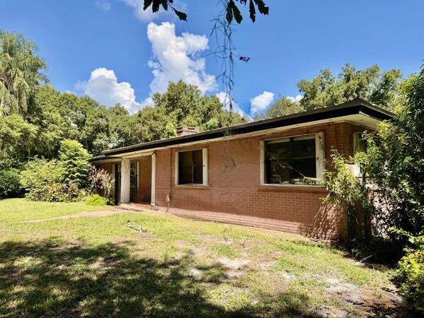 301 SE 5TH Street, Okeechobee, FL 34974