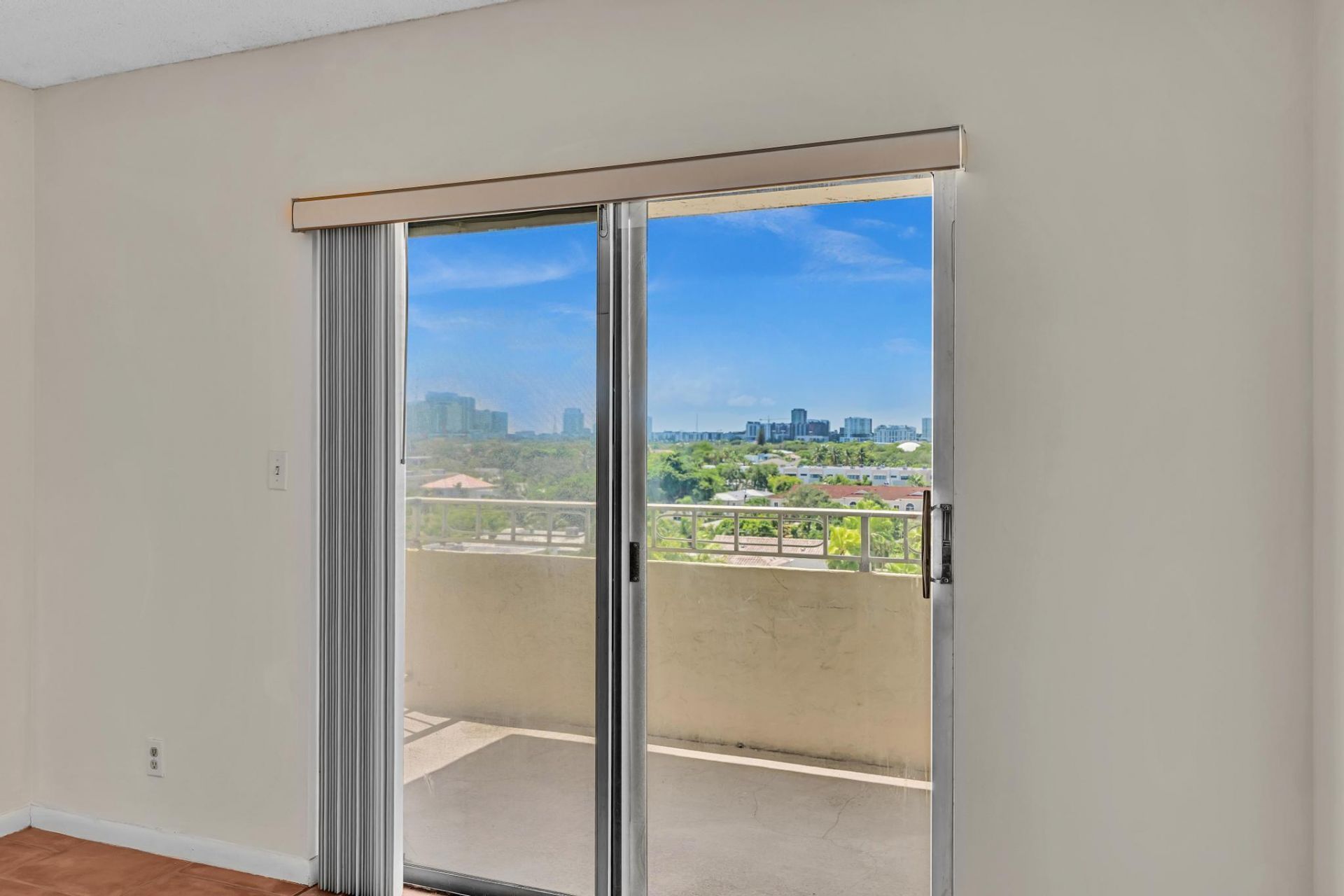900 NE 18th Avenue, Unit 803, Fort Lauderdale, FL 33304 Photo