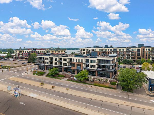 4100 Shoreline Drive , Spring Park, MN 55384
